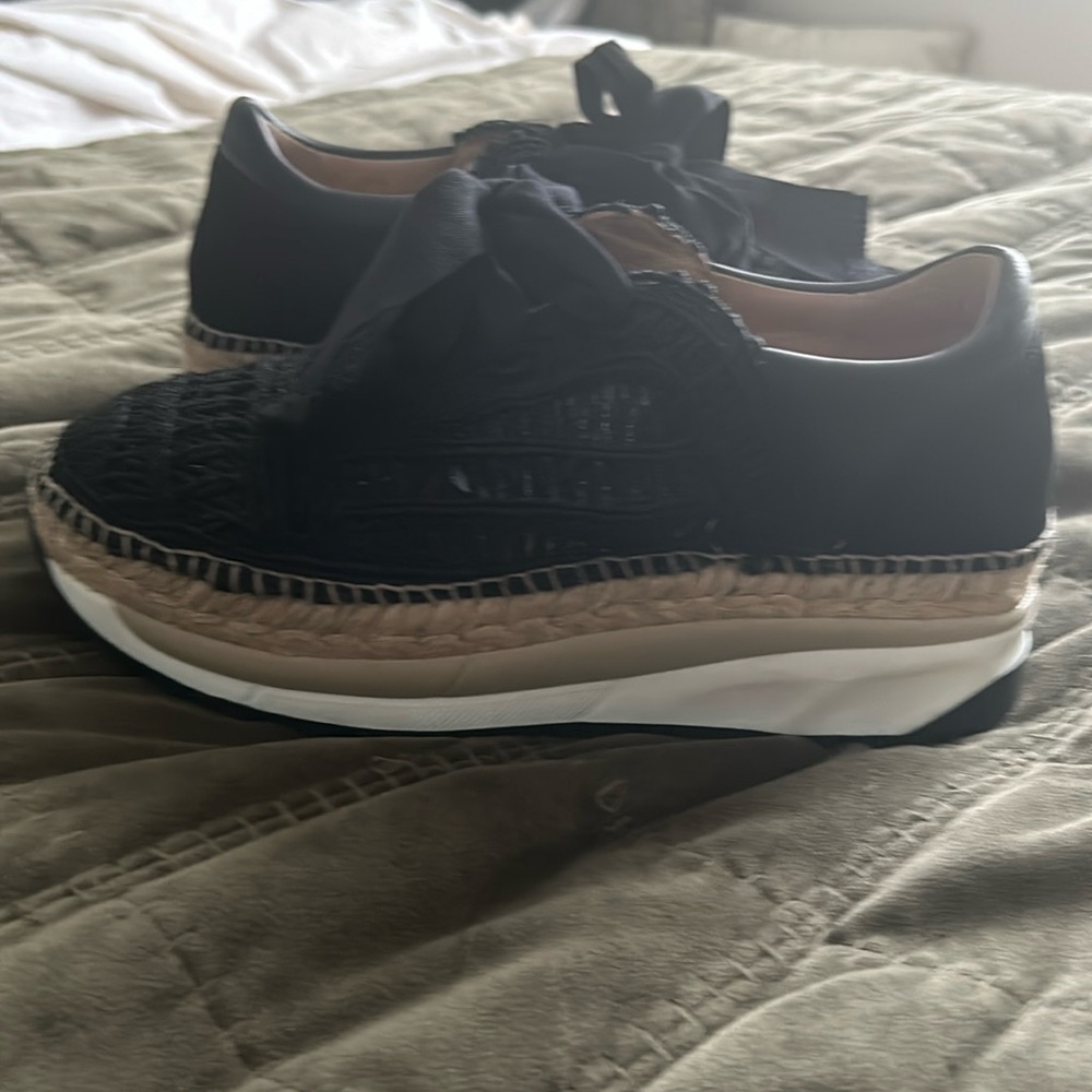 Brand new shoe platform made in Spain